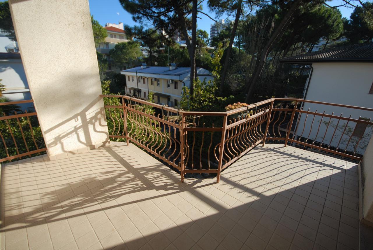Villa Azalea Lignano Sabbiadoro Luaran gambar